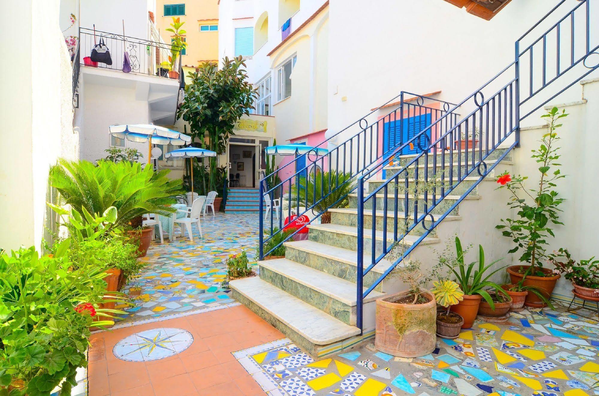 Hotel Terme Marina Lacco Ameno  Esterno foto