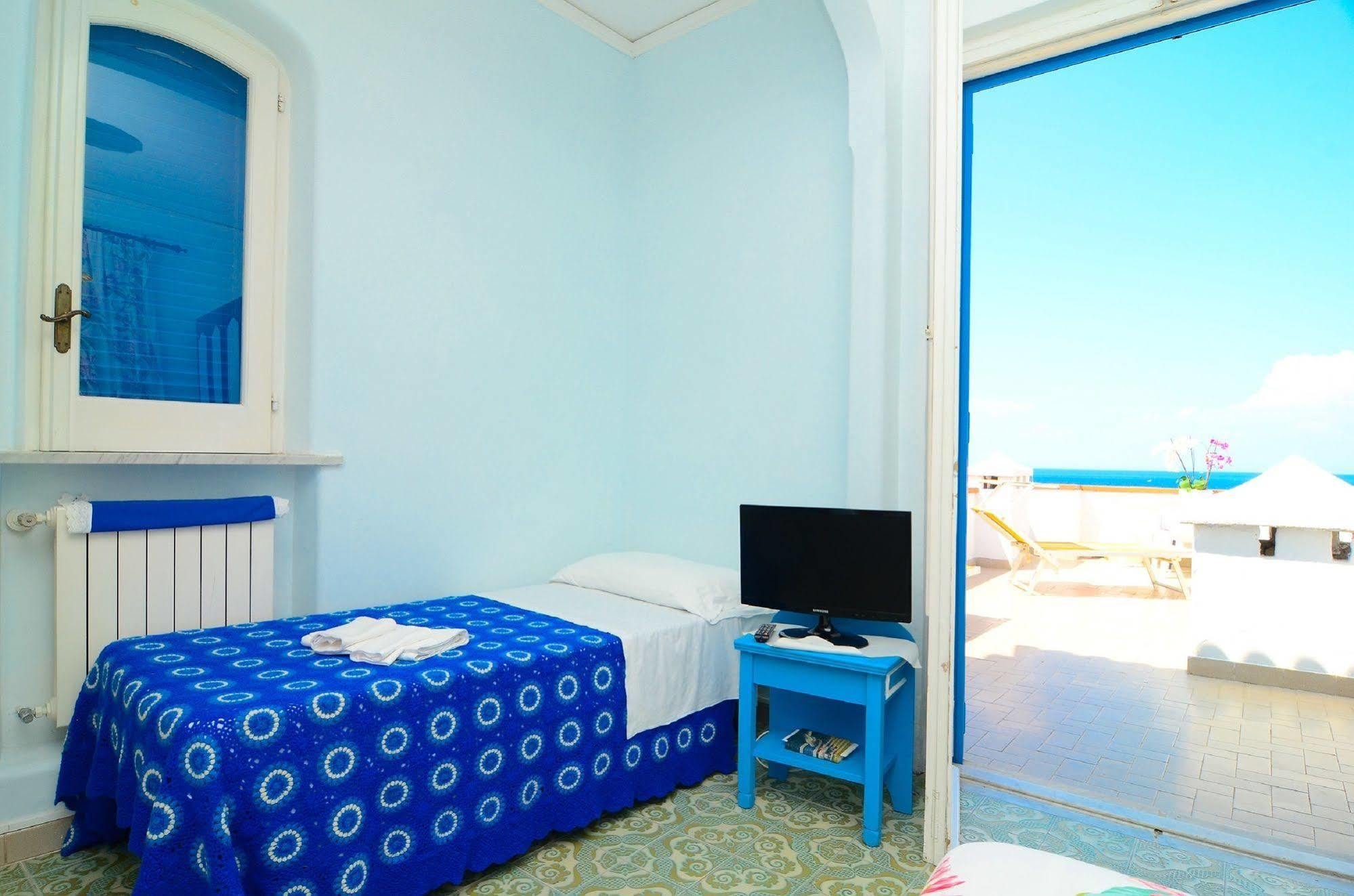 Hotel Terme Marina Lacco Ameno  Esterno foto
